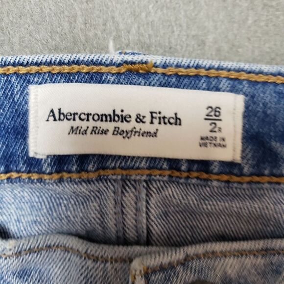 ABERCROMBIE & Fitch • Mid rise Boyfriend Jean in Medium Blue Distressed • 26 - Picture 8 of 14